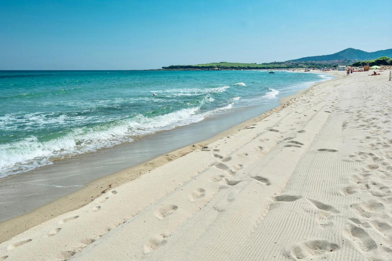 Graziosi Appartamenti A Budoni Con Aria Condizionata A Soli 300 Mt Dal Mare Esterno foto